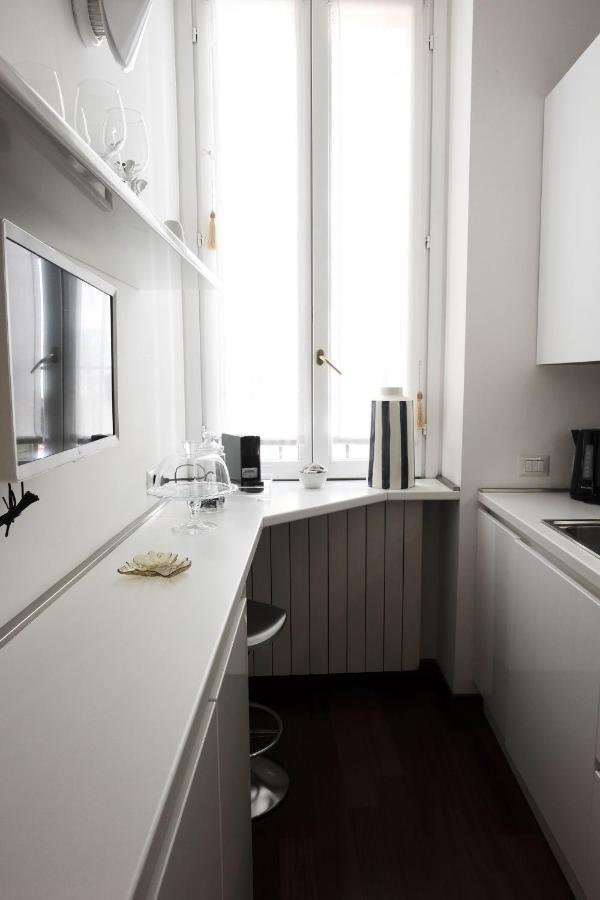 Comecasa Flowery Terraced Apartment Milan Bagian luar foto