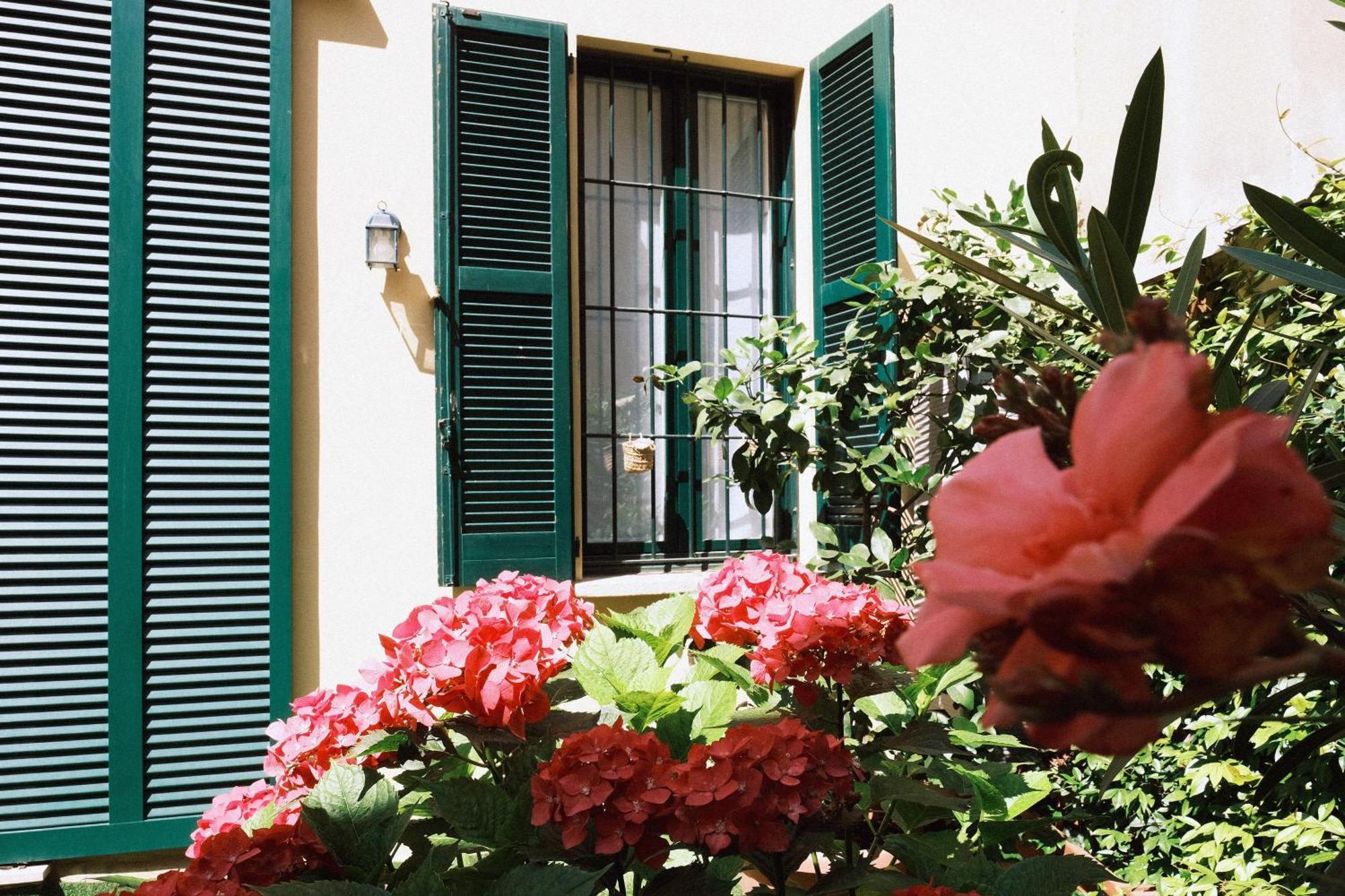 Comecasa Flowery Terraced Apartment Milan Bagian luar foto
