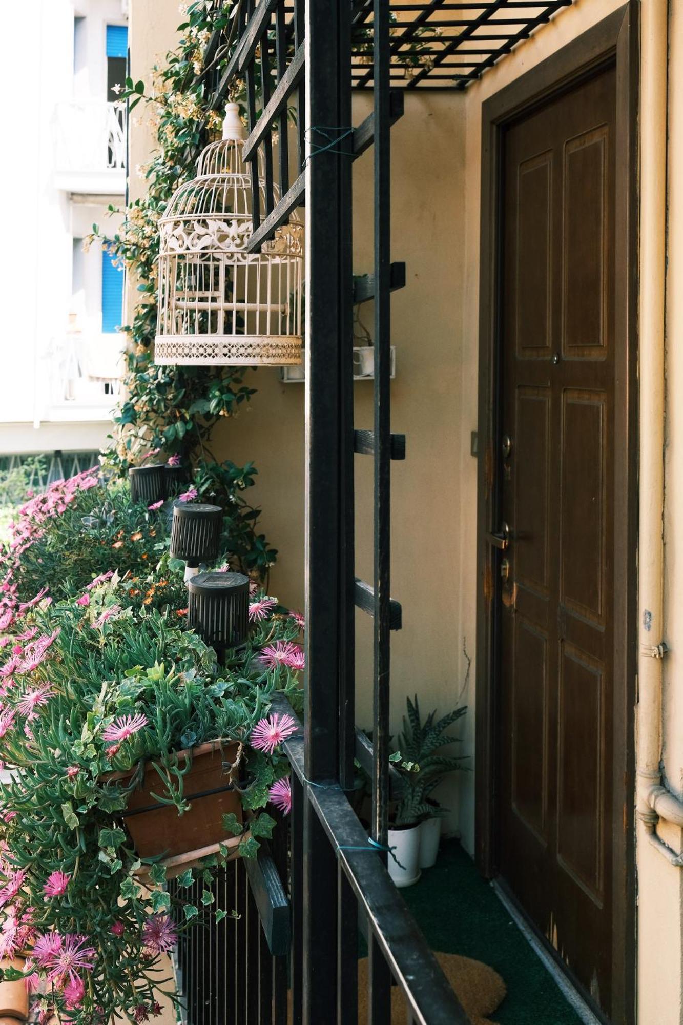 Comecasa Flowery Terraced Apartment Milan Bagian luar foto